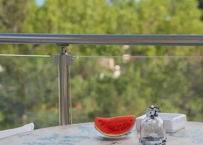 Mare Monte Small Boutique Hotel 3*