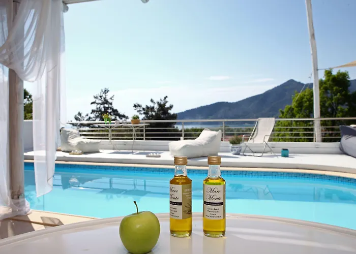 Mare Monte Small Boutique Chrisi Ammoudia