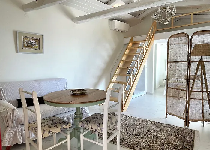 Mare Monte Small Boutique Chrisi Ammoudia