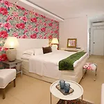 호텔 Mare Monte Small Boutique 3*