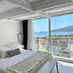 Mare Monte Small Boutique