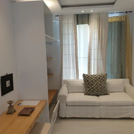 Mare Monte Small Boutique