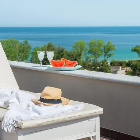 Mare Monte Small Boutique Chrysi Ammoudia