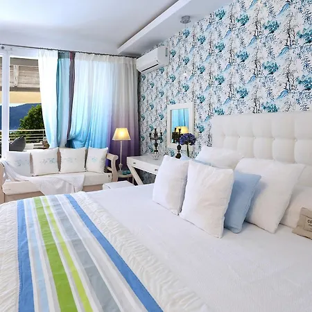 Mare Monte Small Boutique Hotel 3*