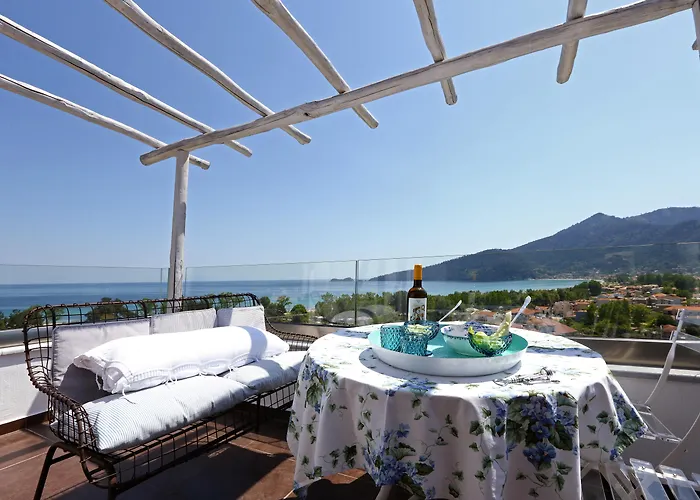 Mare Monte Small Boutique